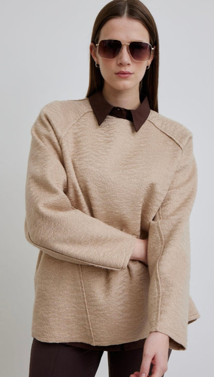 Wool sweatshirt